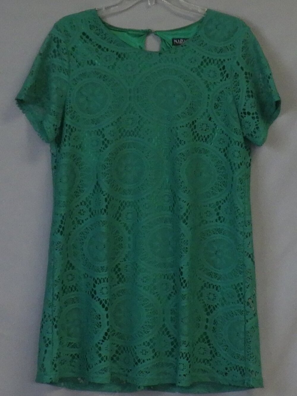 Nadasha Short Sleeve Kelly Green Lace Shift Dress